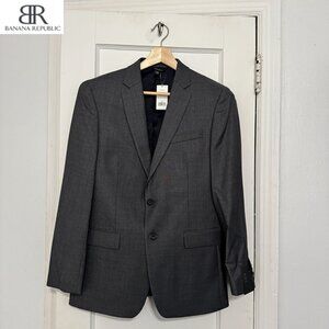 Banana Republic Men’s Gray Suit Jacket | 38S | New With Tag